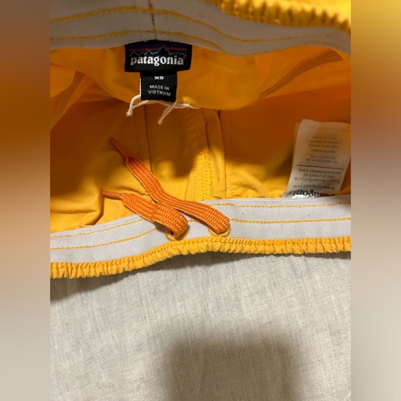 Patagonia Baggies Shorts in Yellow / Gold - Picture 3 of 4